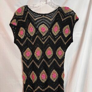 Women's Unbranded Unique Crochet Black/pink sleeveless top Size S